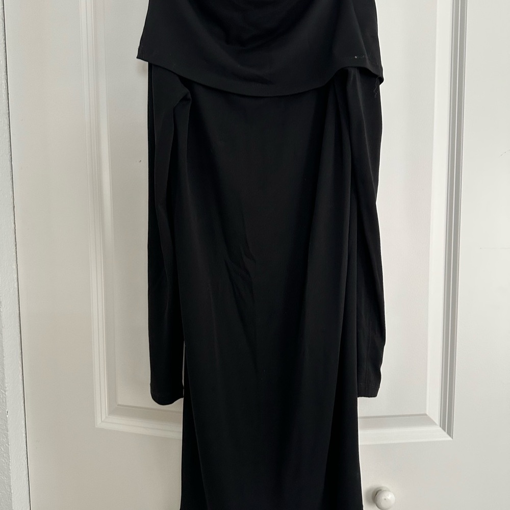 DONNA KARAN Elegant Black Off the Shoulder Long Sleeve Dress